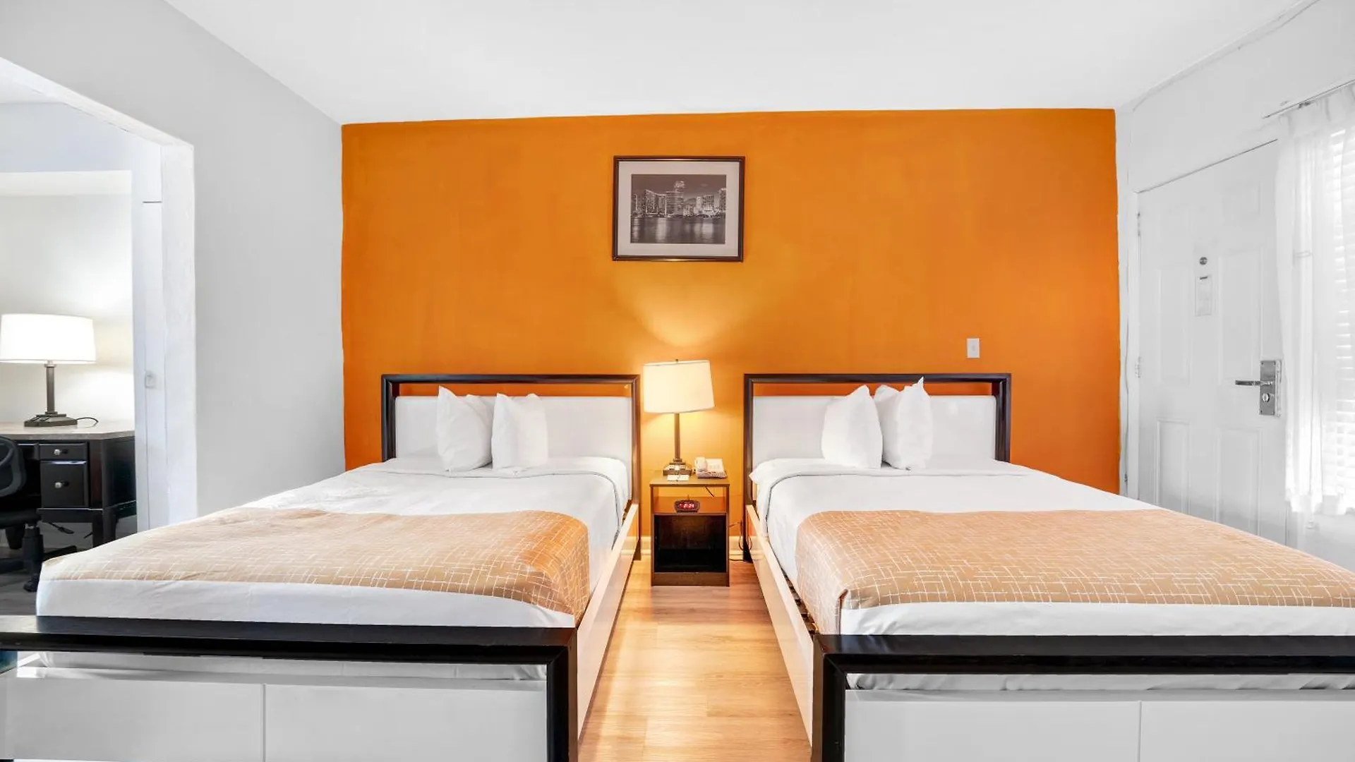 Hotel Travelodge By Wyndham Biscayne Bay