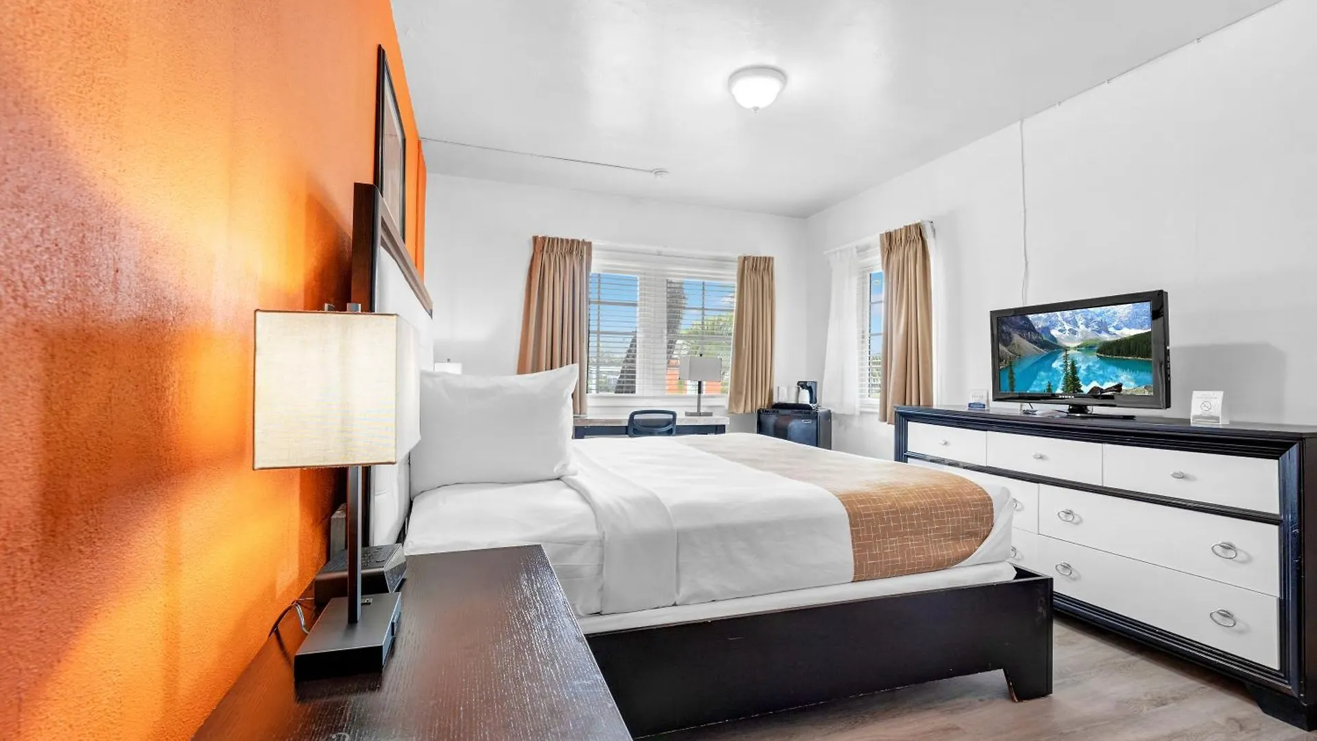 Travelodge By Wyndham Biscayne Bay 3*