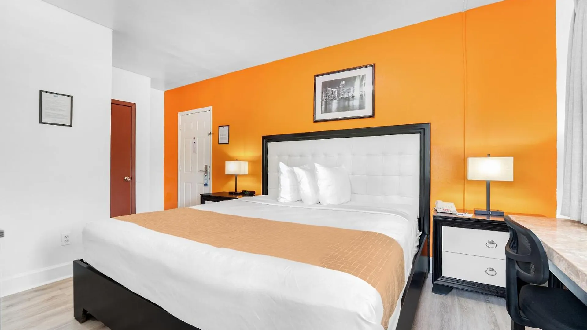 Travelodge By Wyndham Biscayne Bay Hotel 3*