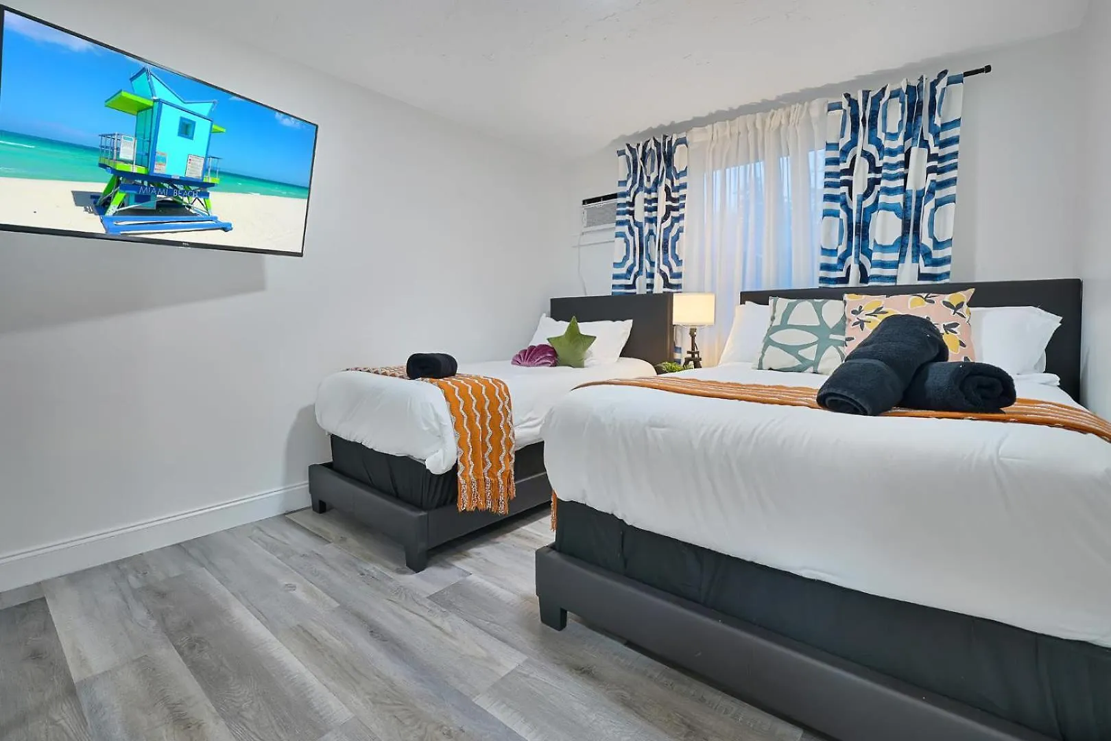 Vacay Spot Wynwood: Urban Jungle Oasis With Massage Shower & Bbq Patio Holiday home *