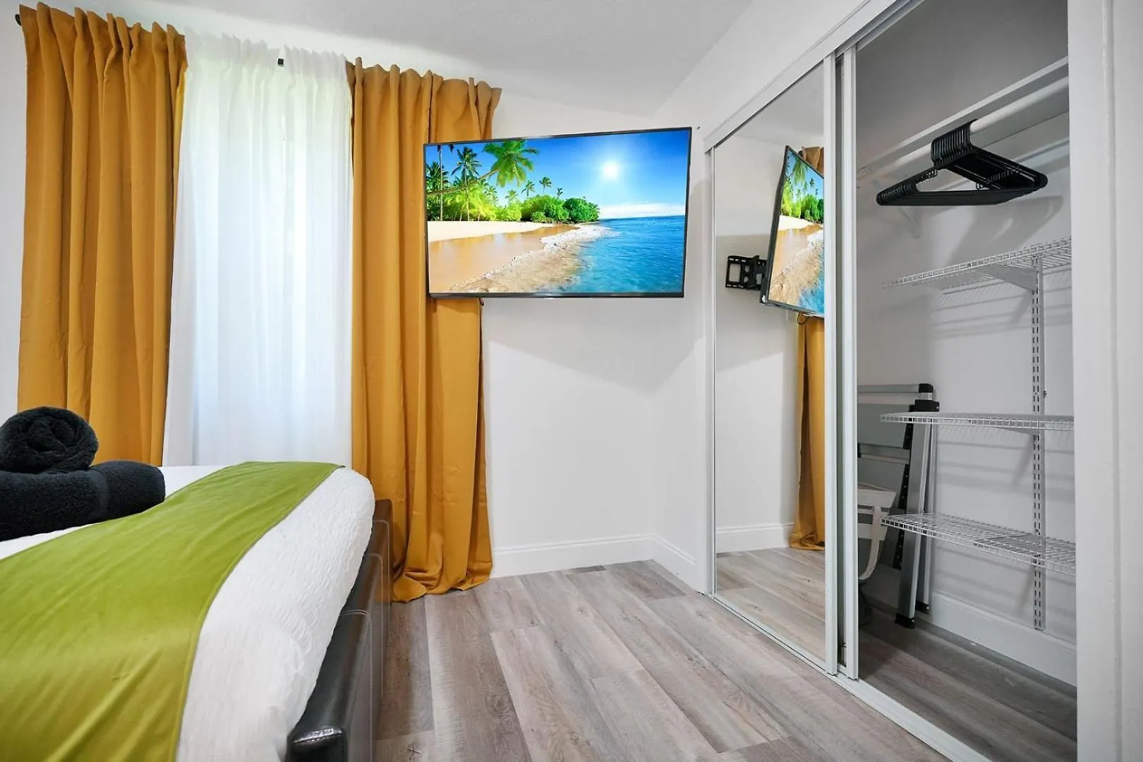 Vacay Spot Wynwood: Urban Jungle Oasis With Massage Shower & Bbq Patio *