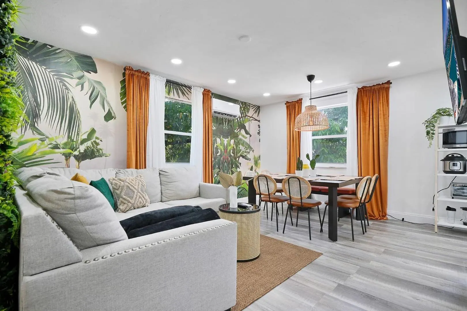 Vacay Spot Wynwood: Urban Jungle Oasis With Massage Shower & Bbq Patio Miami