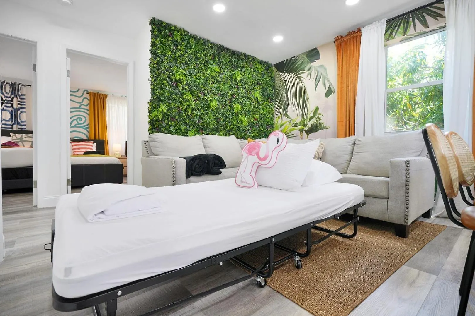 아파트 Vacay Spot Wynwood Jungle Fever Shower Massage Jets, Bbq, Patio Led Vibes, Prime Loc! 6 Blocks Away From Bars, Nite Clubs, Res, Shops