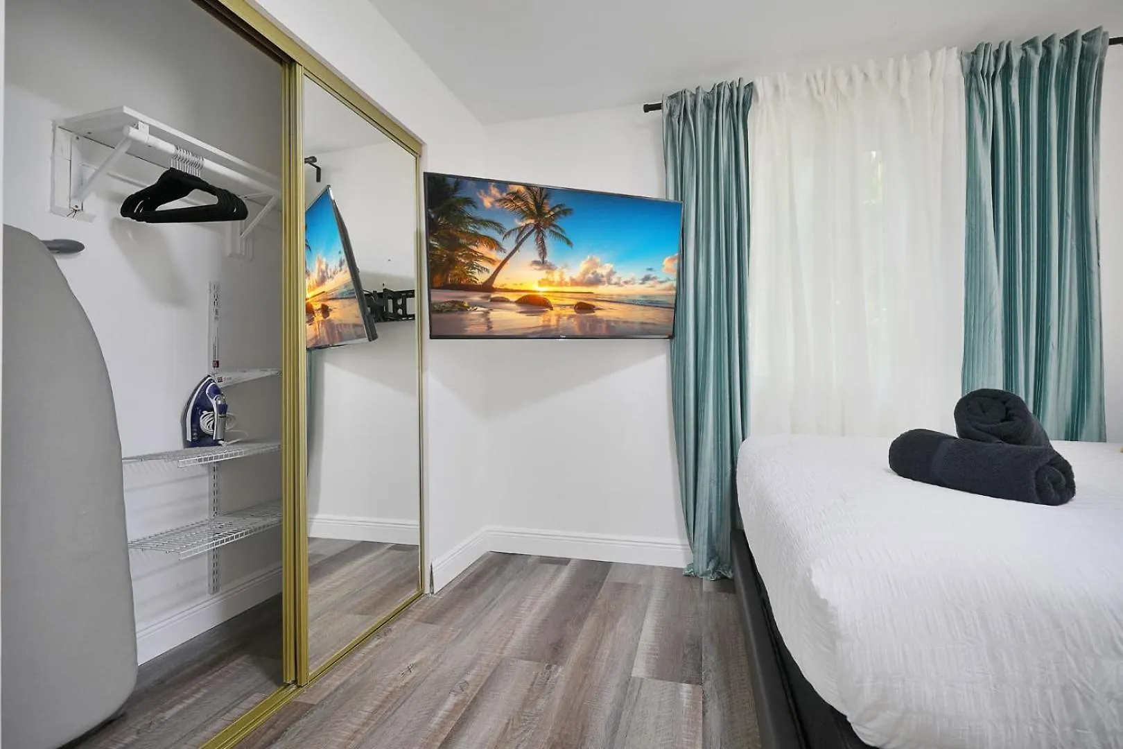 Apartment Vacay Spot Wynwood Jungle Getaway