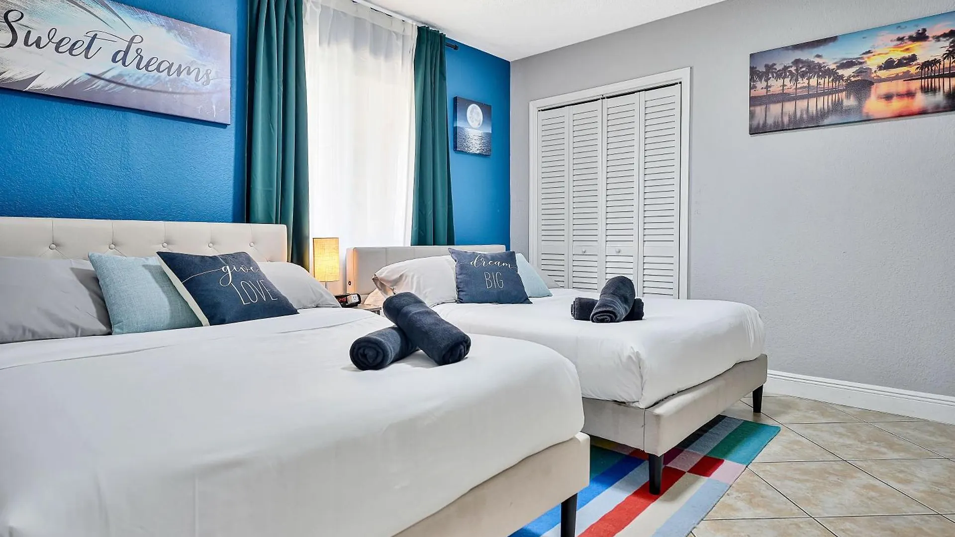 Vacay Spot Gables: Spacious Group Retreat With Game & Prime Location Miami
