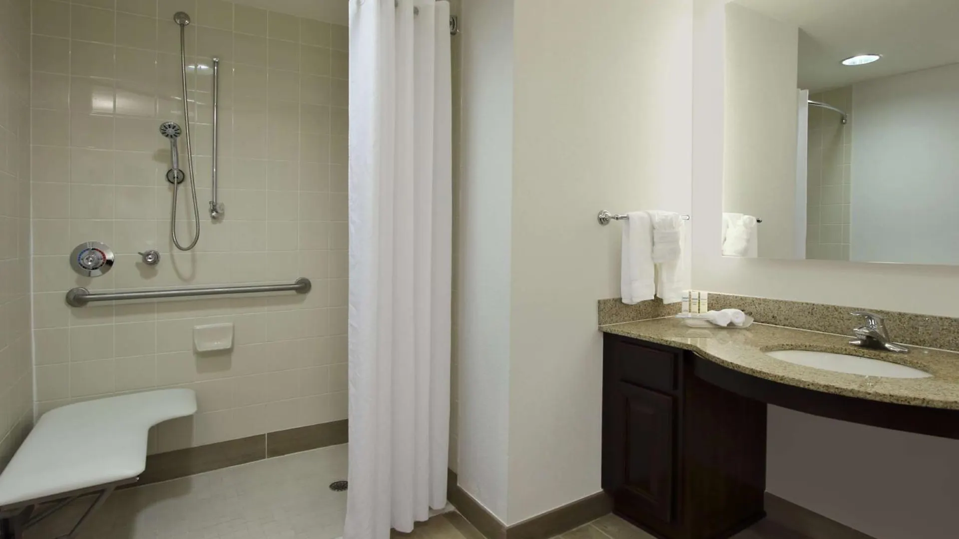 Homewood By Hilton Miami - Airport West Hotel Miami Springs