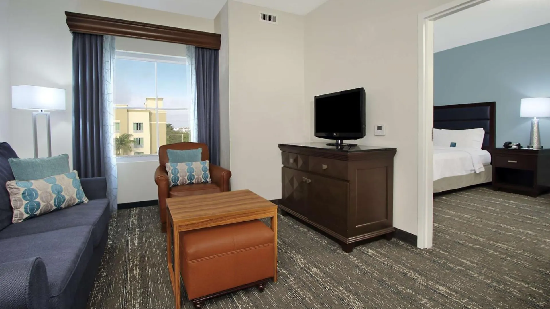 Homewood By Hilton Miami - Airport West