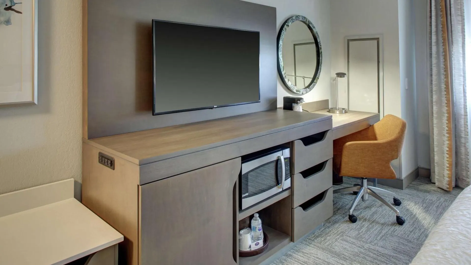 Hotel Hampton & Airport South/blue Lagoon 3*