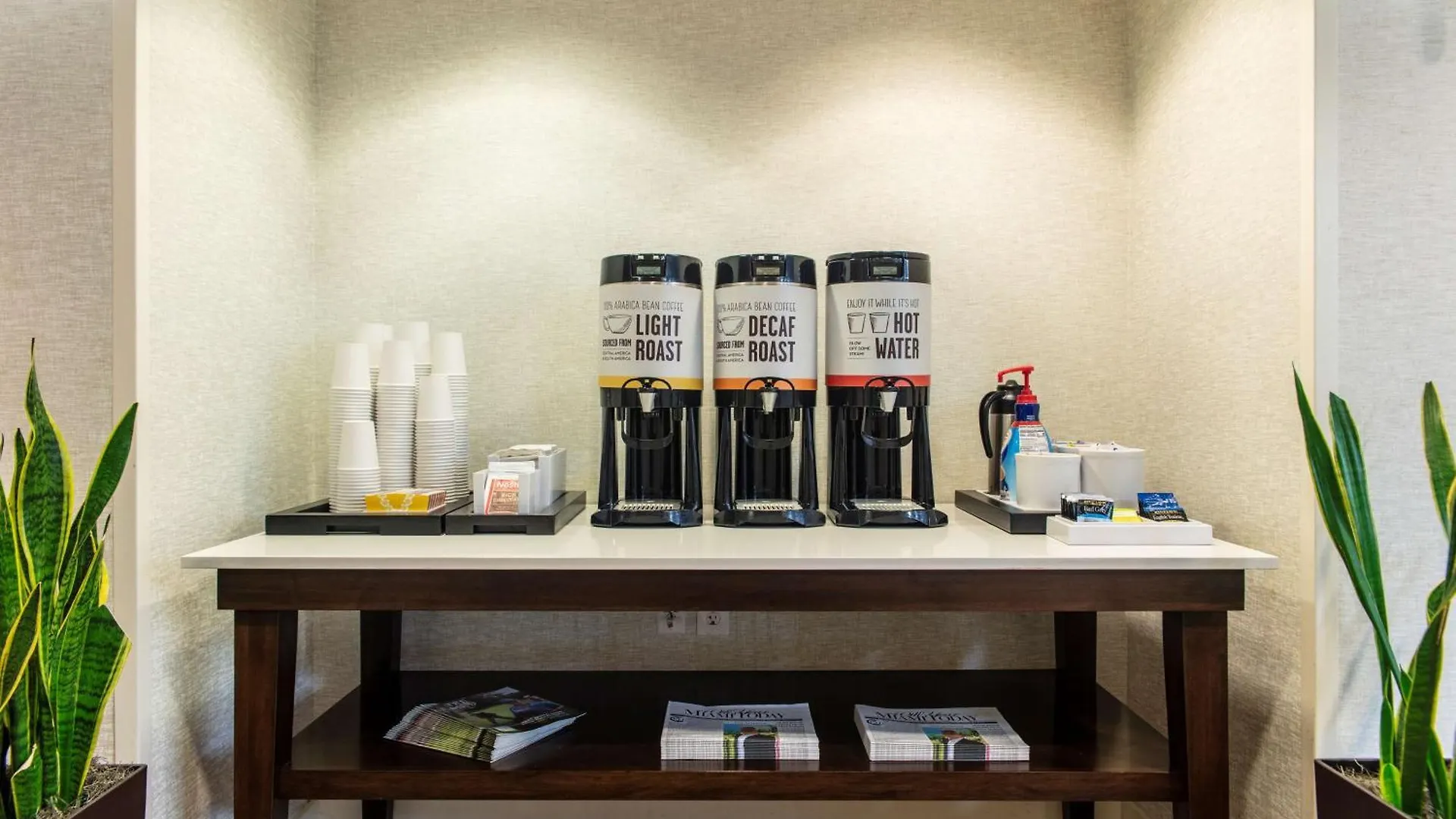 Hotel Hampton & Airport South/blue Lagoon 3*