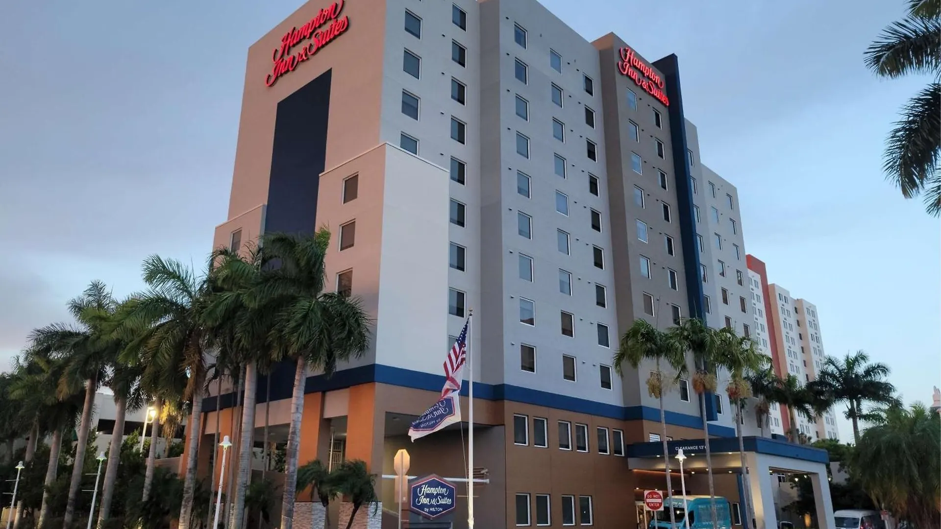 Hampton & Airport South/blue Lagoon Hotel Miami