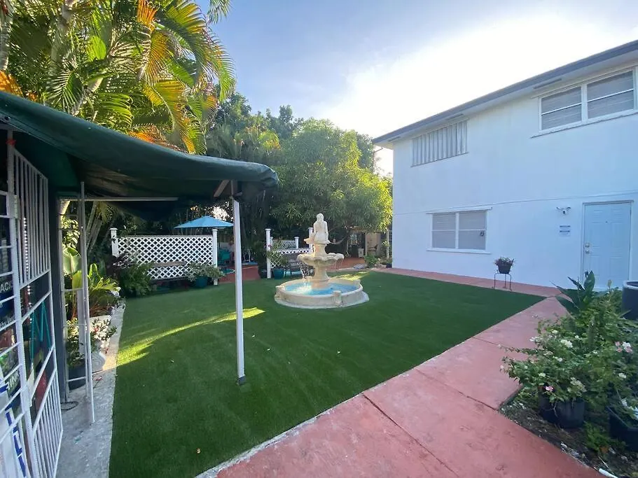 Ms. Marriott's Str, * Miami