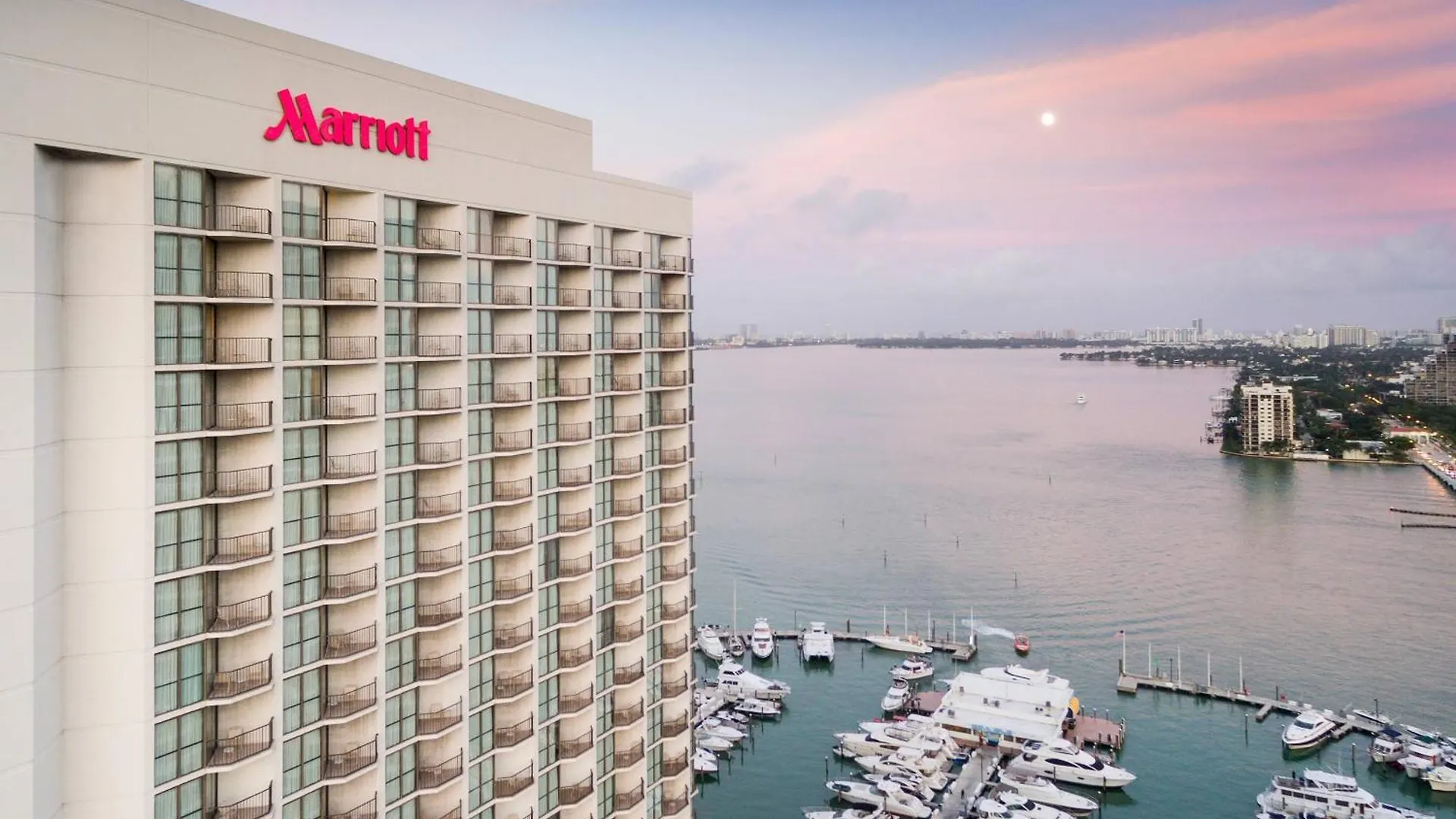 Marriott Biscayne Bay 4*