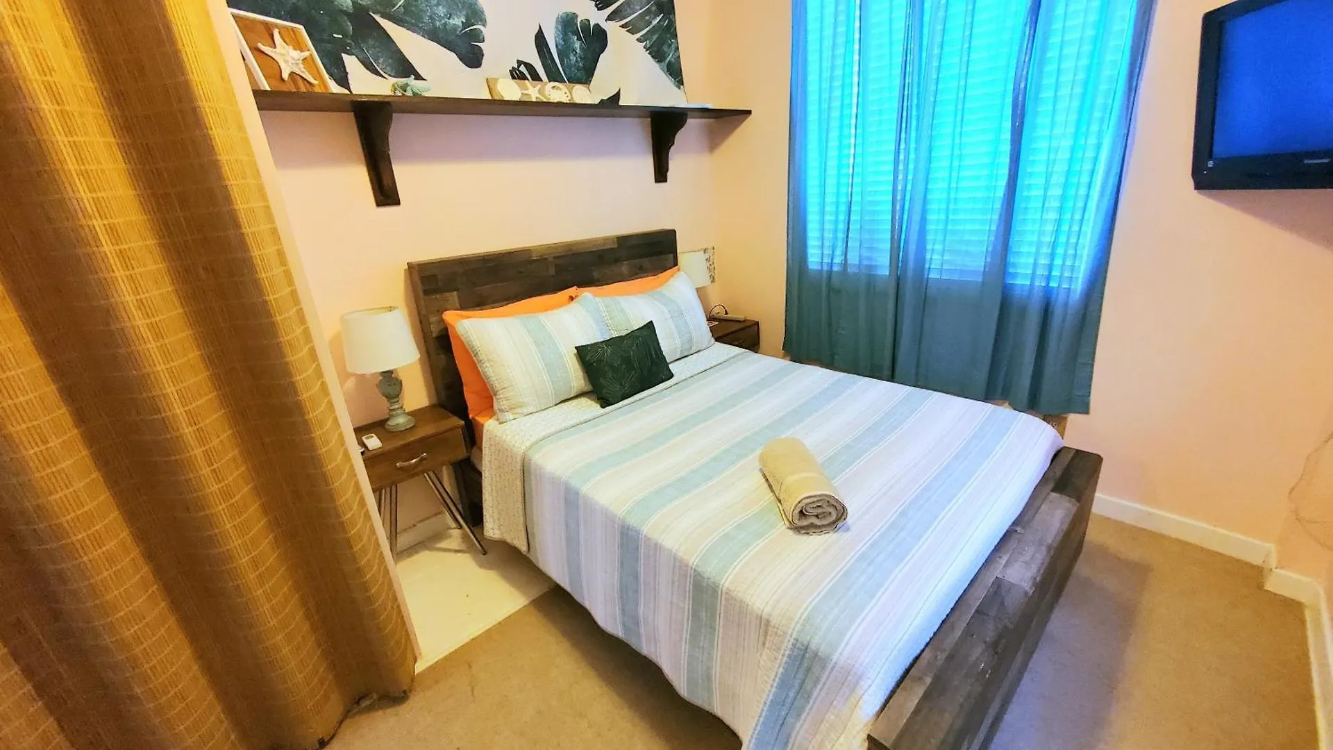 Guest house A Peaceful In Miami
