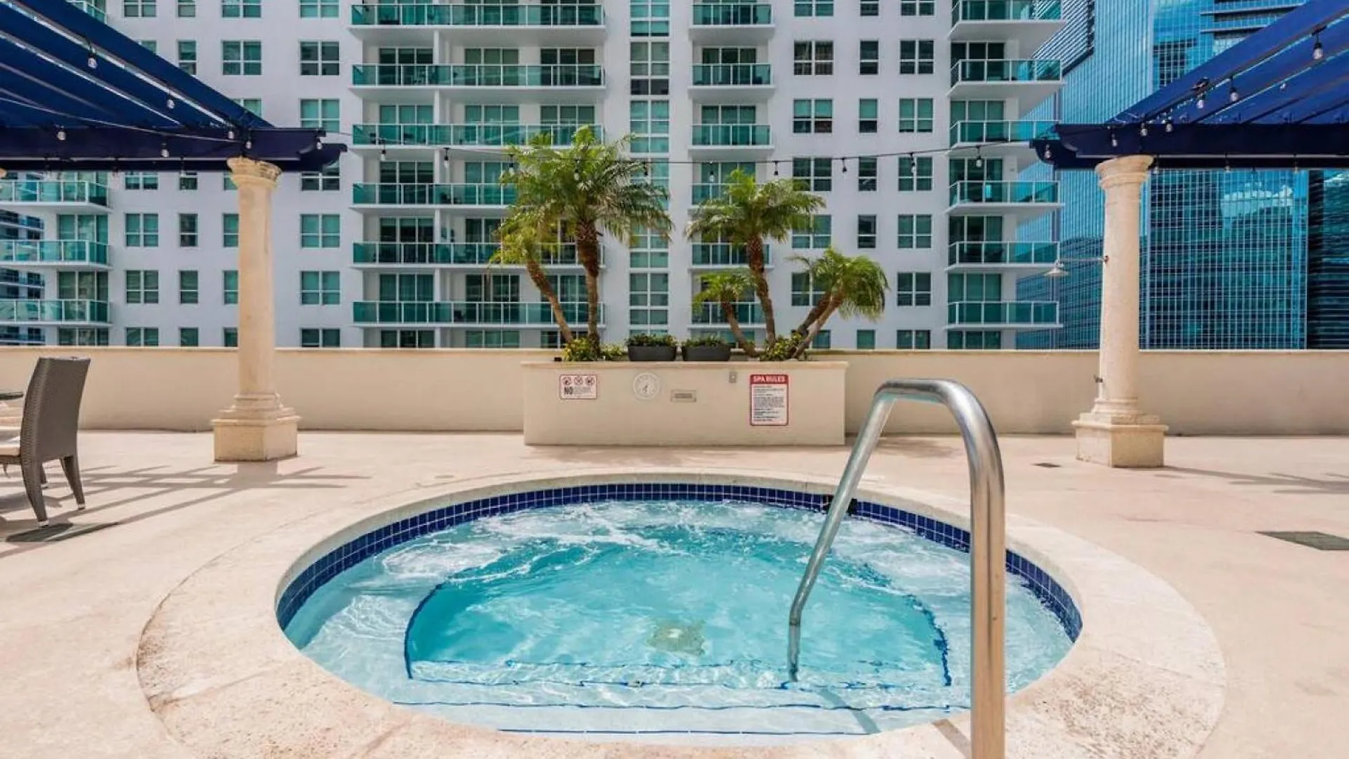 Style, Comfort, And Perfect Location In Brickell *