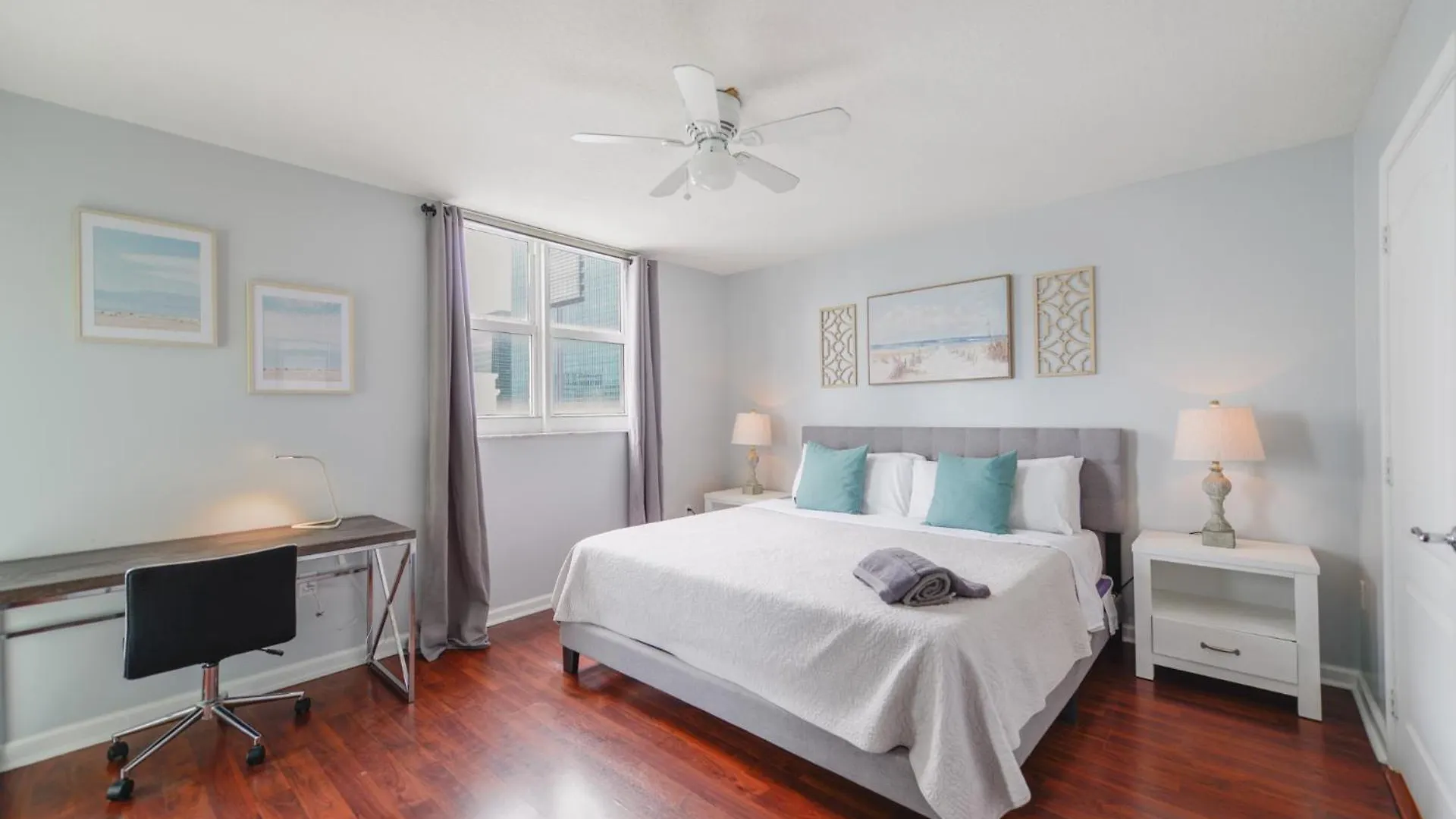Style, Comfort, And Perfect Location In Brickell Apartment *