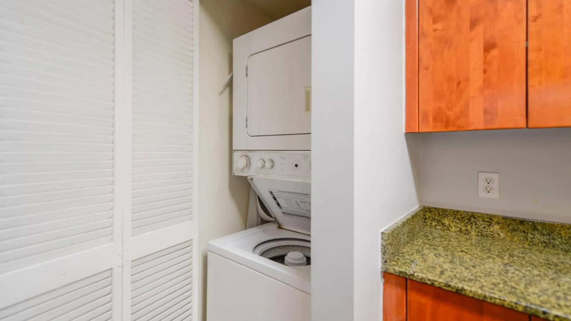 Style, Comfort, And Perfect Location In Brickell Miami