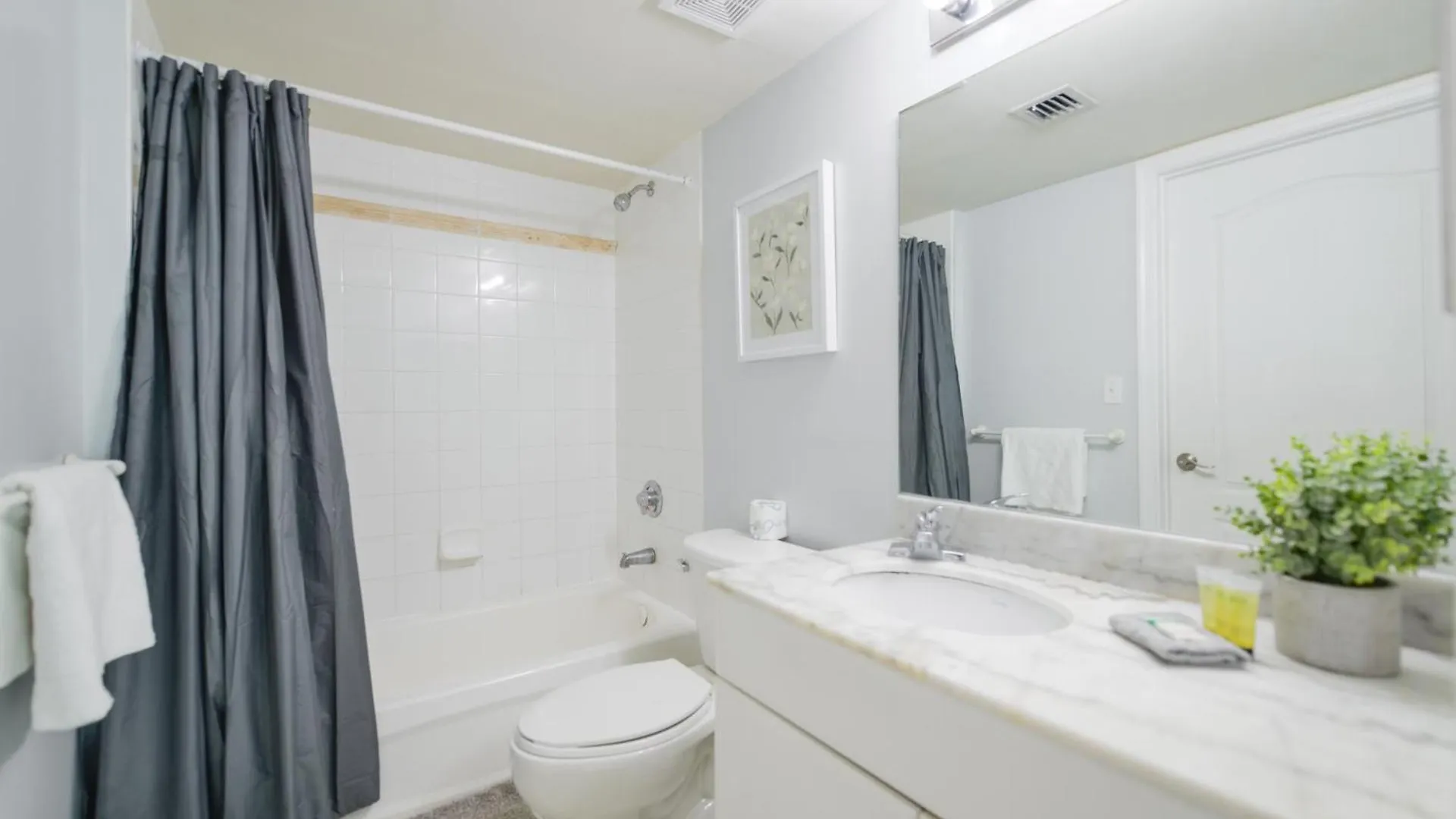 Apartment Style, Comfort, And Perfect Location In Brickell