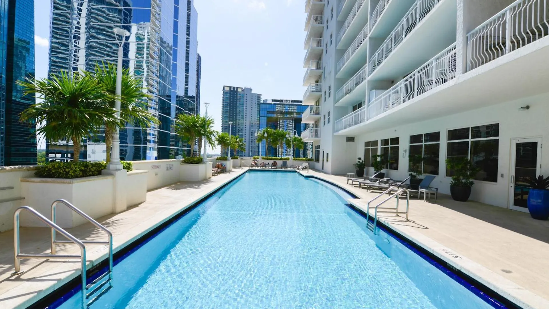 Style, Comfort, And Perfect Location In Brickell * Miami
