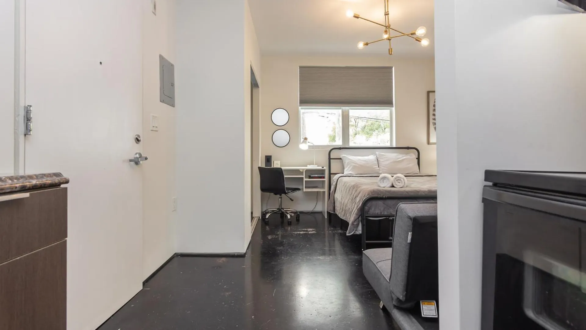 Midtown - Wynwood Area With Balcony - Art District Near Beach *