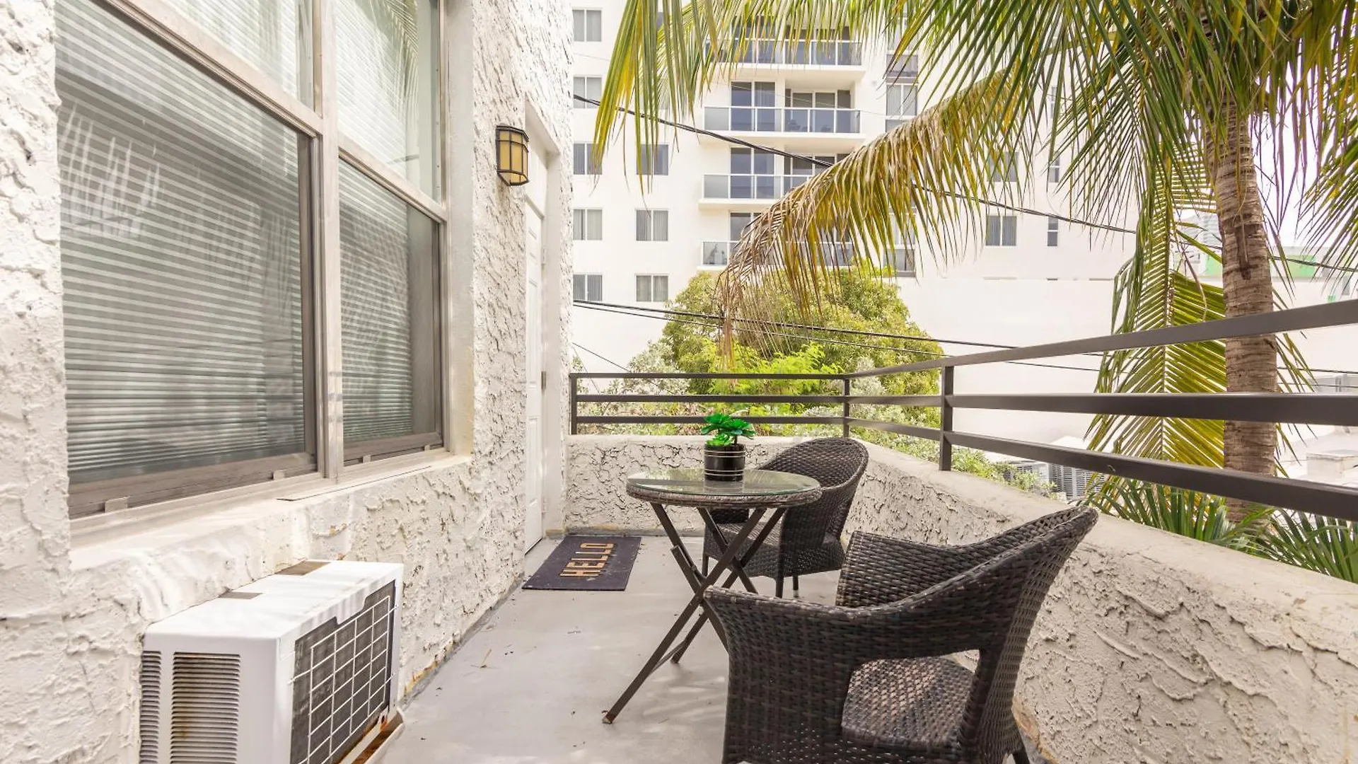 Apartment Midtown - Wynwood Area With Balcony - Art District Near Beach