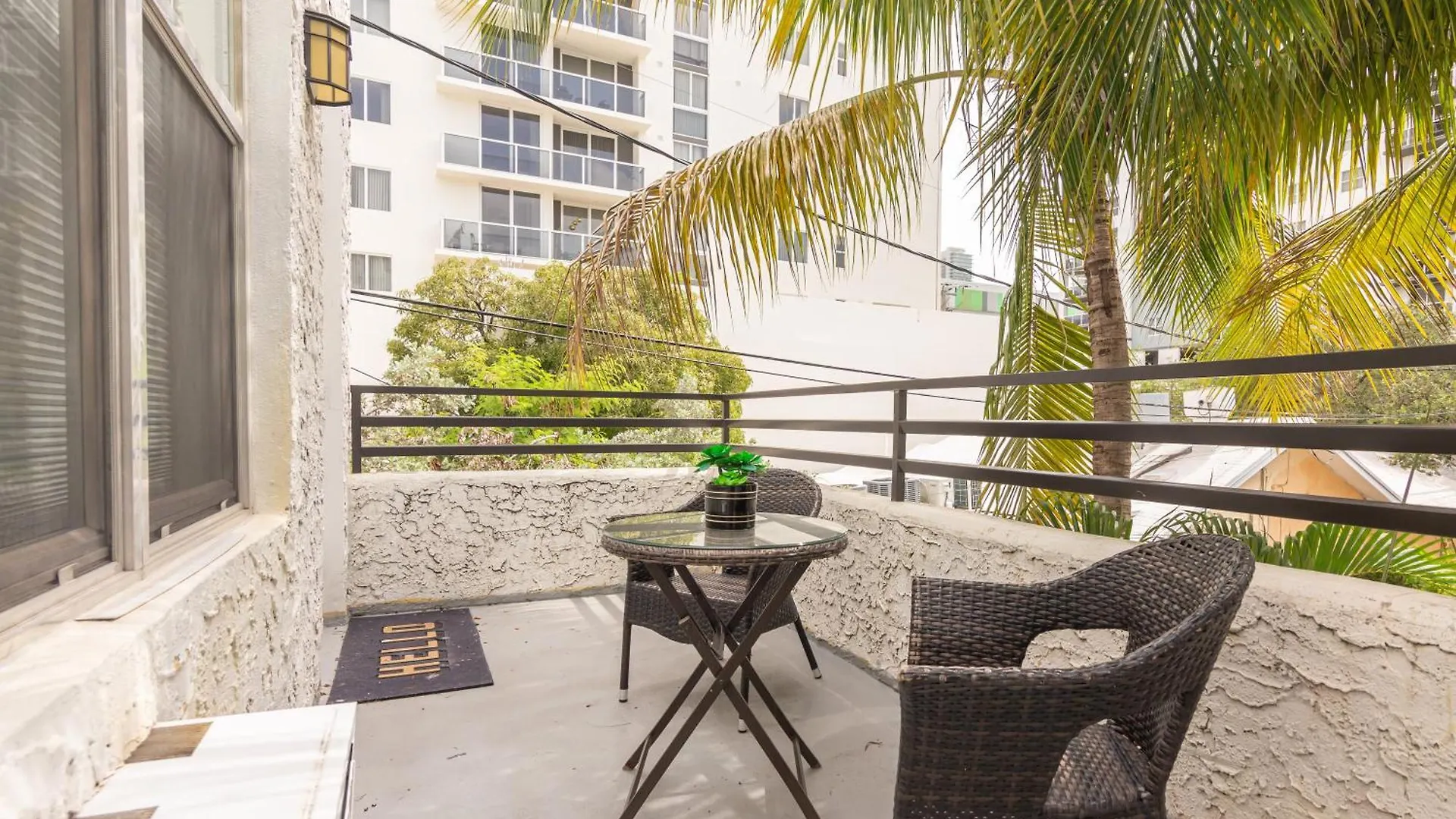 Midtown - Wynwood Area With Balcony - Art District Near Beach *
