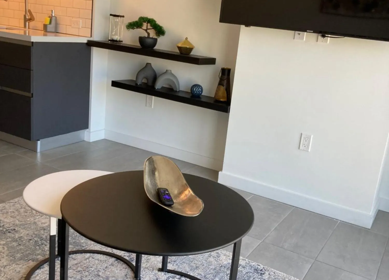 Lägenhet Brand New Modern 1 Bedroom Unit Downtown *