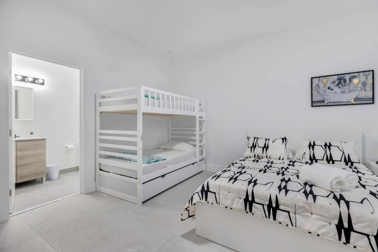 Up To 16 Guests! Modern House Near Wynwood * Miami