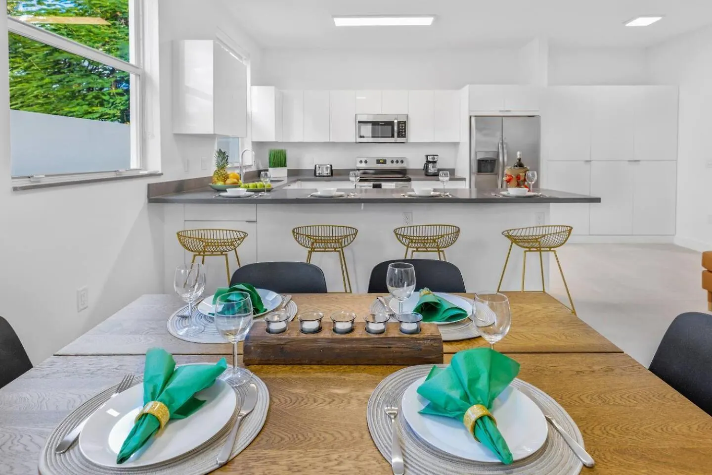 Up To 16 Guests! Modern House Near Wynwood Miami