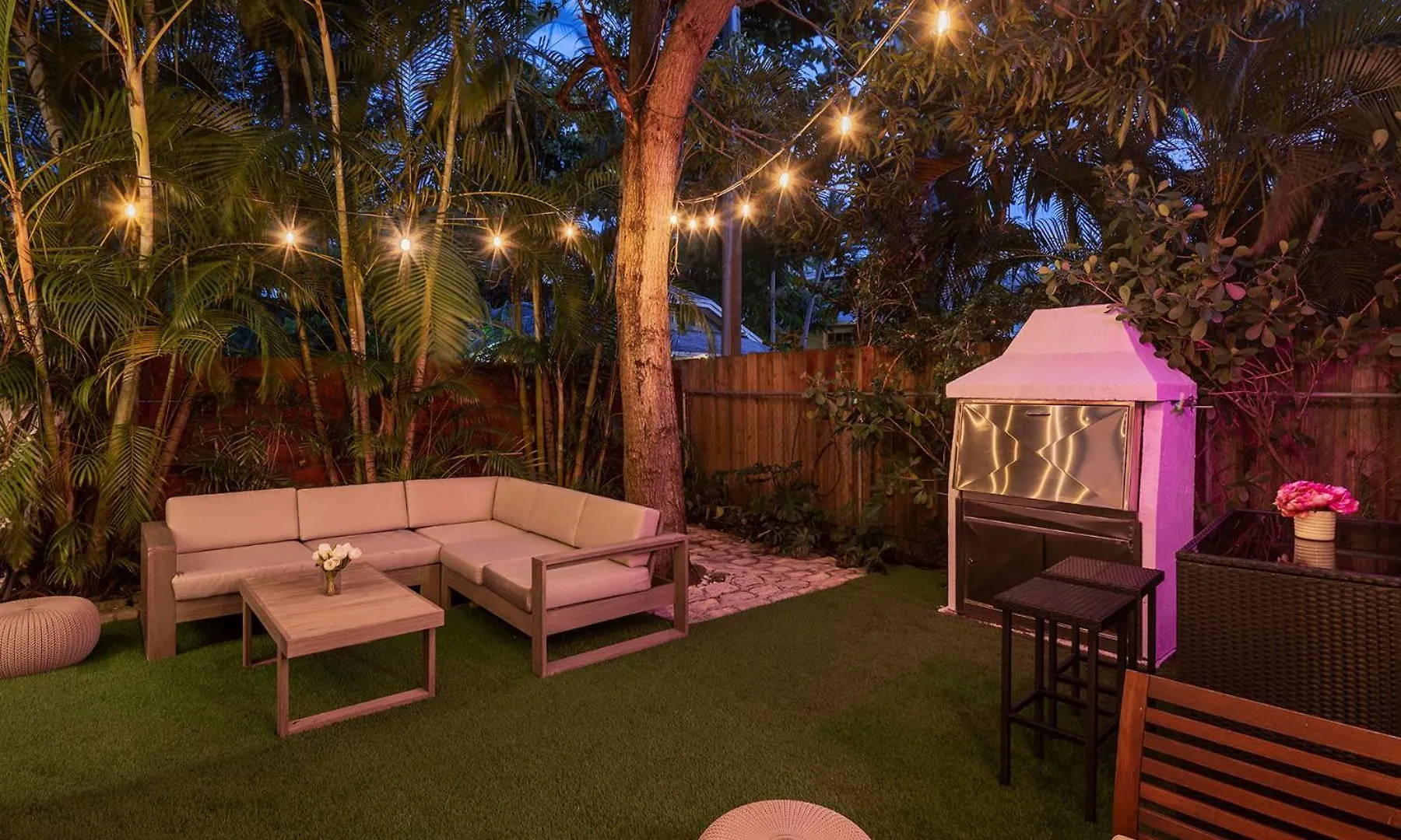 Oasis Vista Luxury Villa! 10 Min From Beach, Private Gym, Location! * Miami