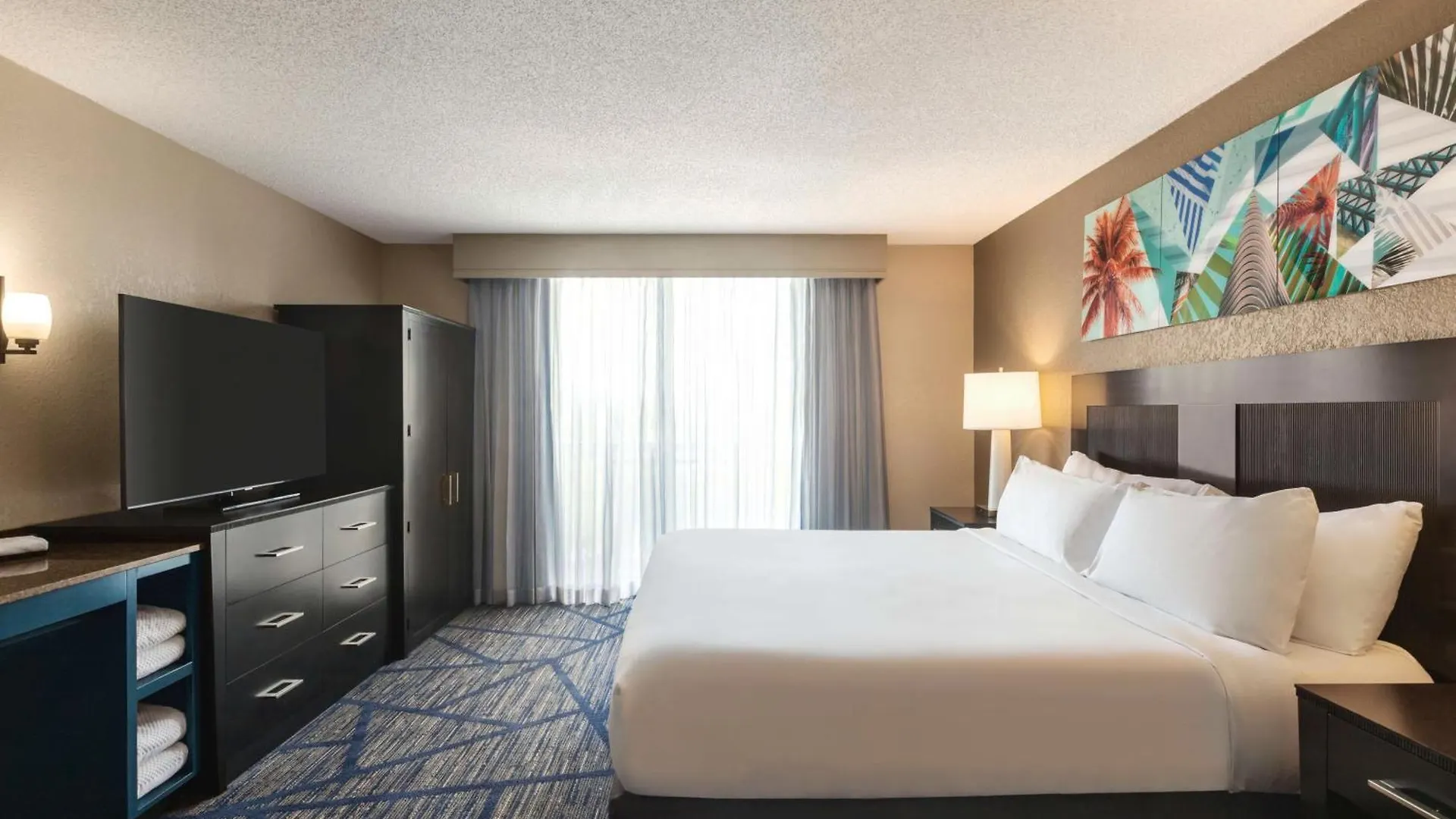 Embassy By Hilton International Airport 4*