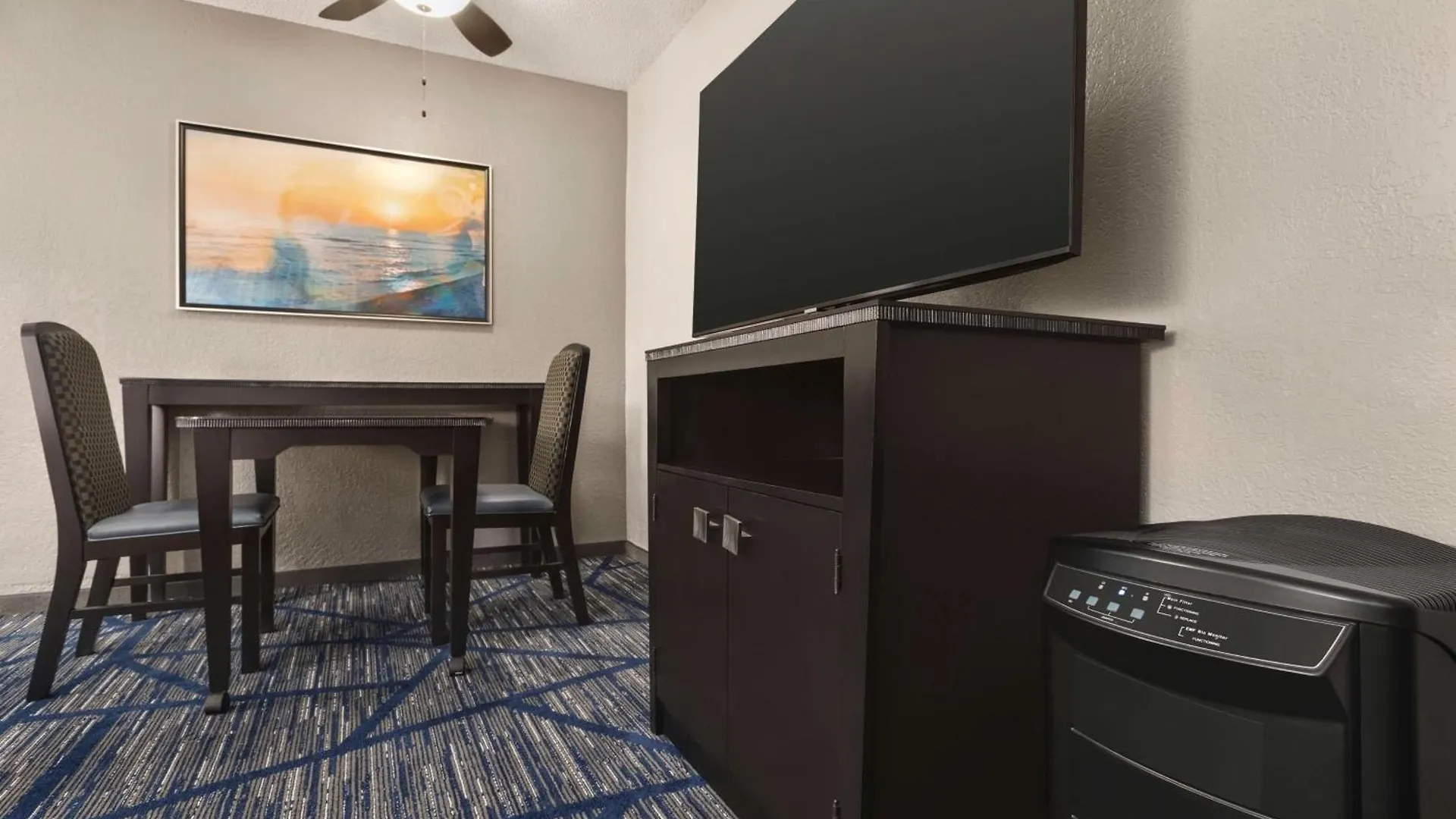 Embassy By Hilton International Airport Hotel 4*
