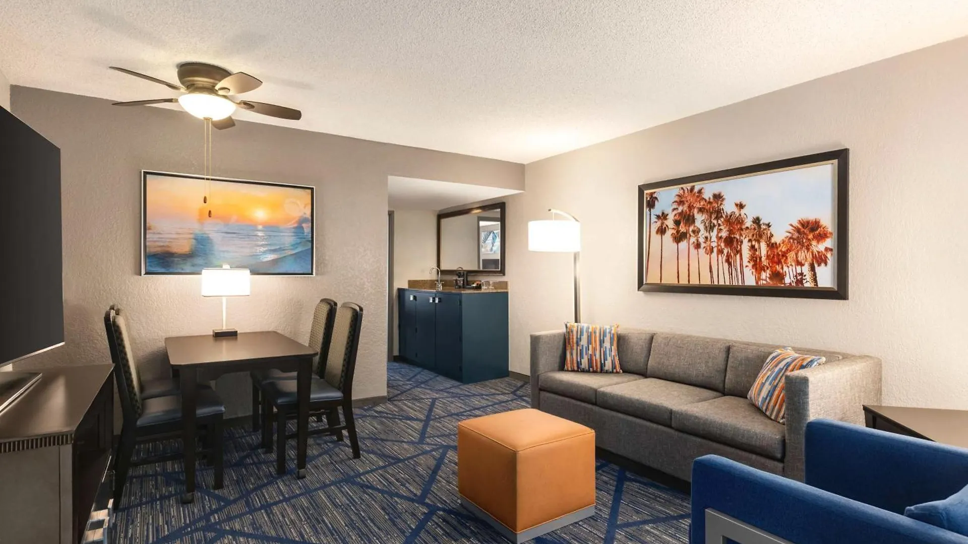 Hotel Embassy By Hilton International Airport Miami