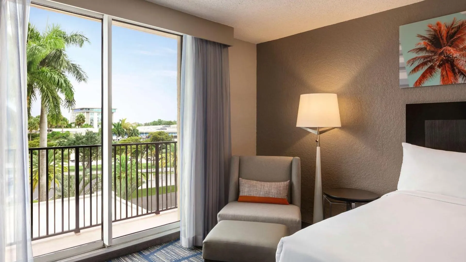 Embassy By Hilton International Airport Hotell Miami
