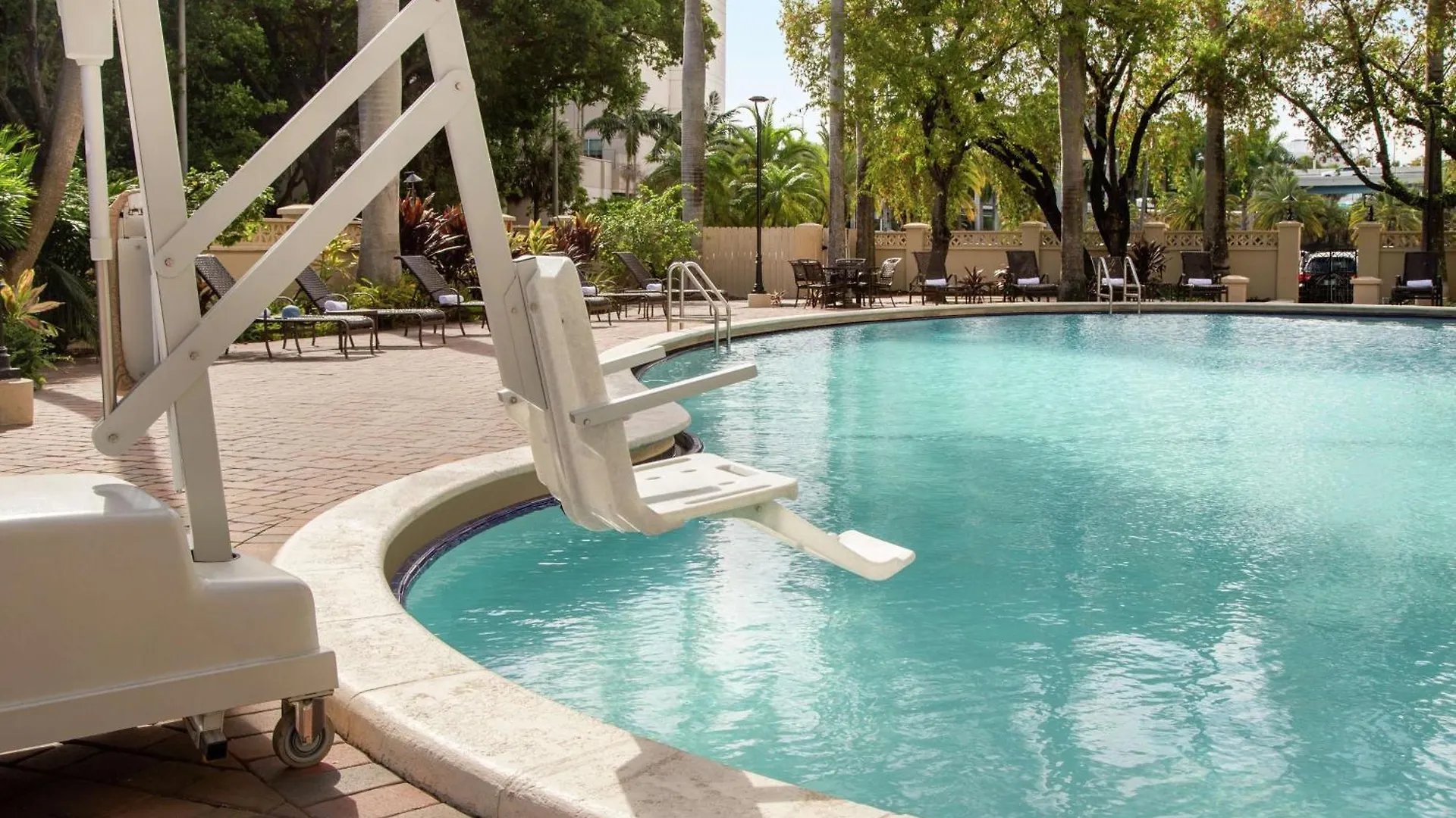 Embassy By Hilton International Airport Hotel 4*