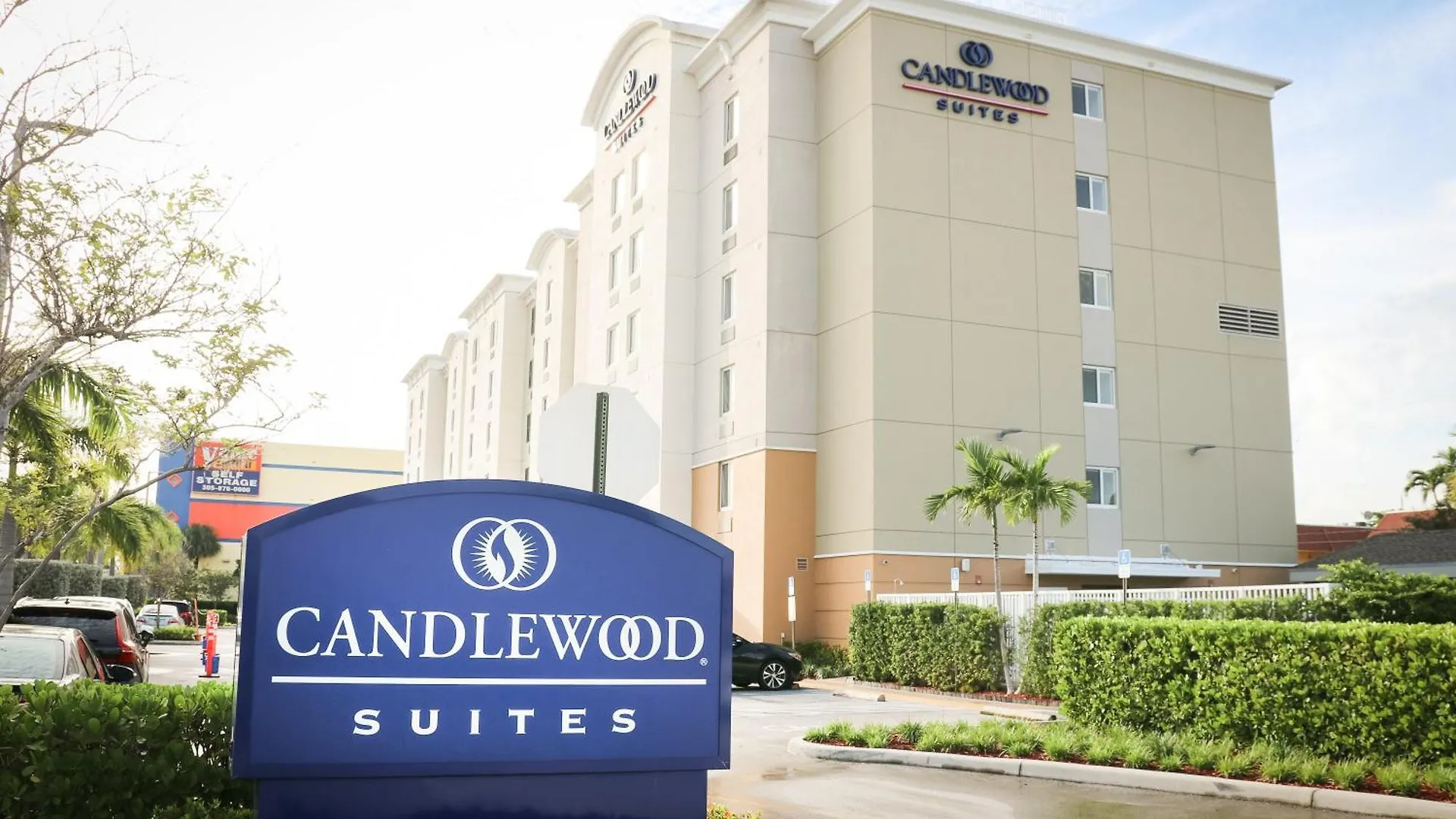 Candlewood Miami Intl Airport - 36th St By Ihg