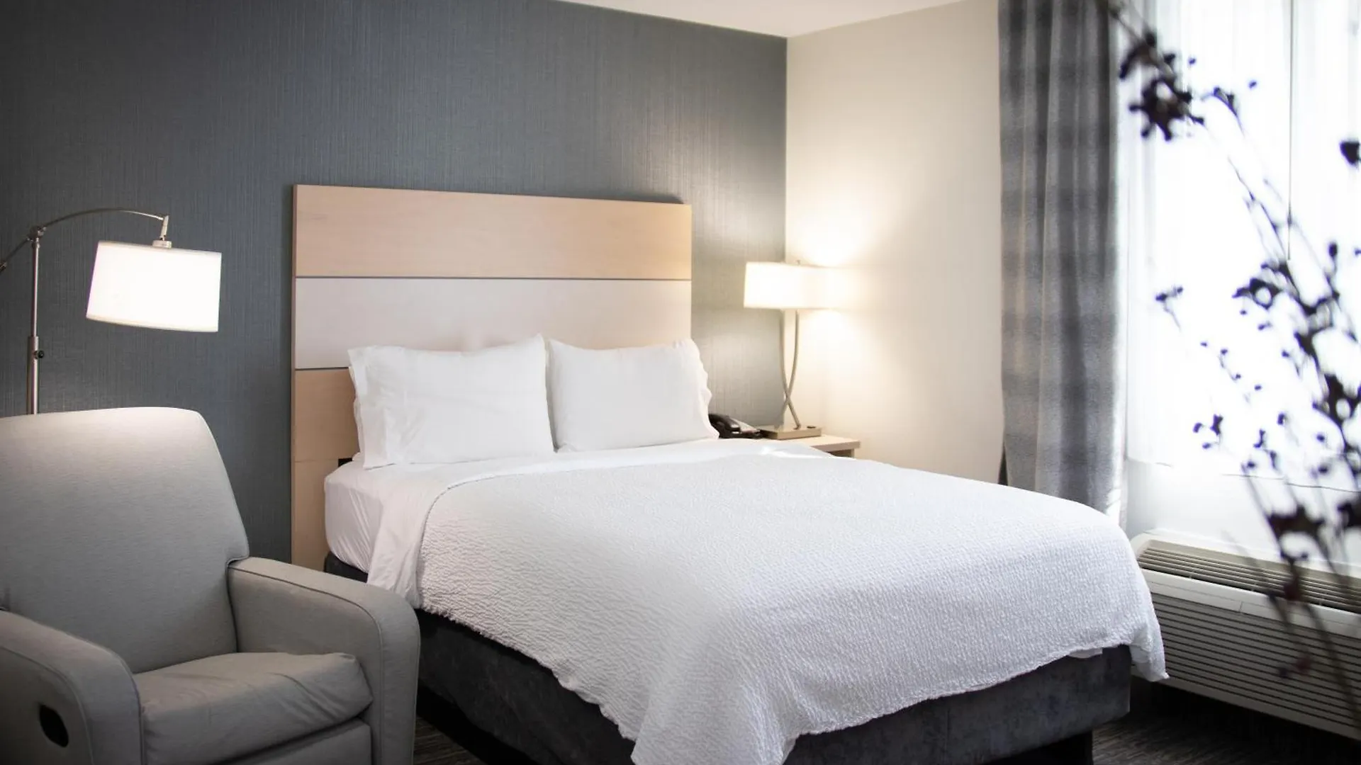 Candlewood Miami Intl Airport - 36th St By Ihg Miami Springs