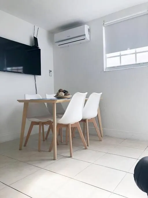 Cozy And Sweet * Miami