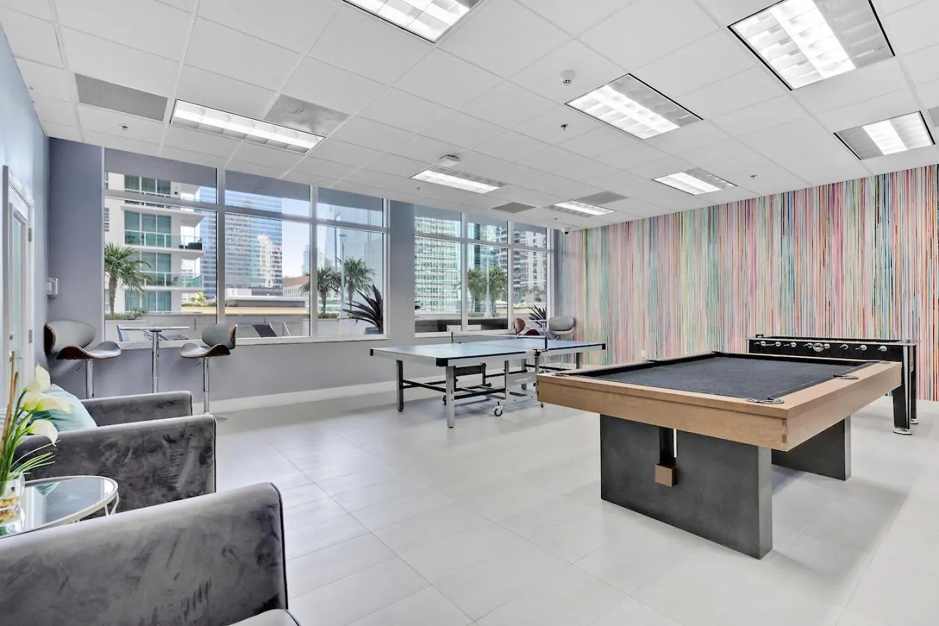Apartment Spacious 2 Bed Unit In Brickell With Free Parking *