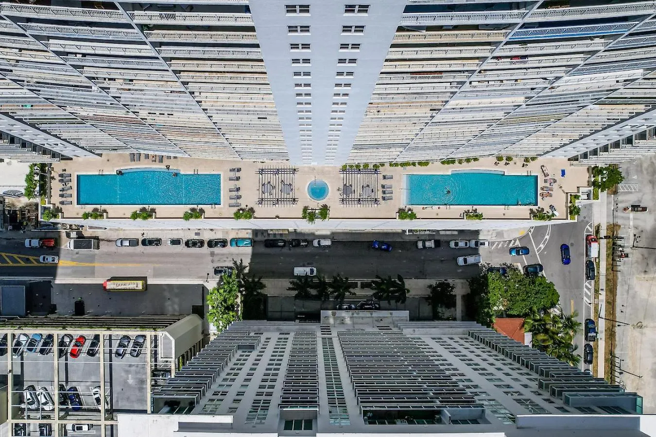 Apartment Spacious 2 Bed Unit In Brickell With Free Parking *