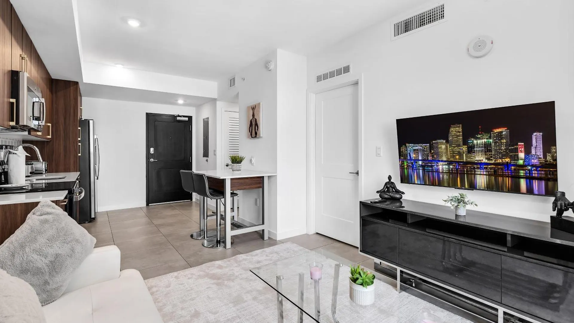 Prime Location 1-bed Retreat With Free Parking Apartment