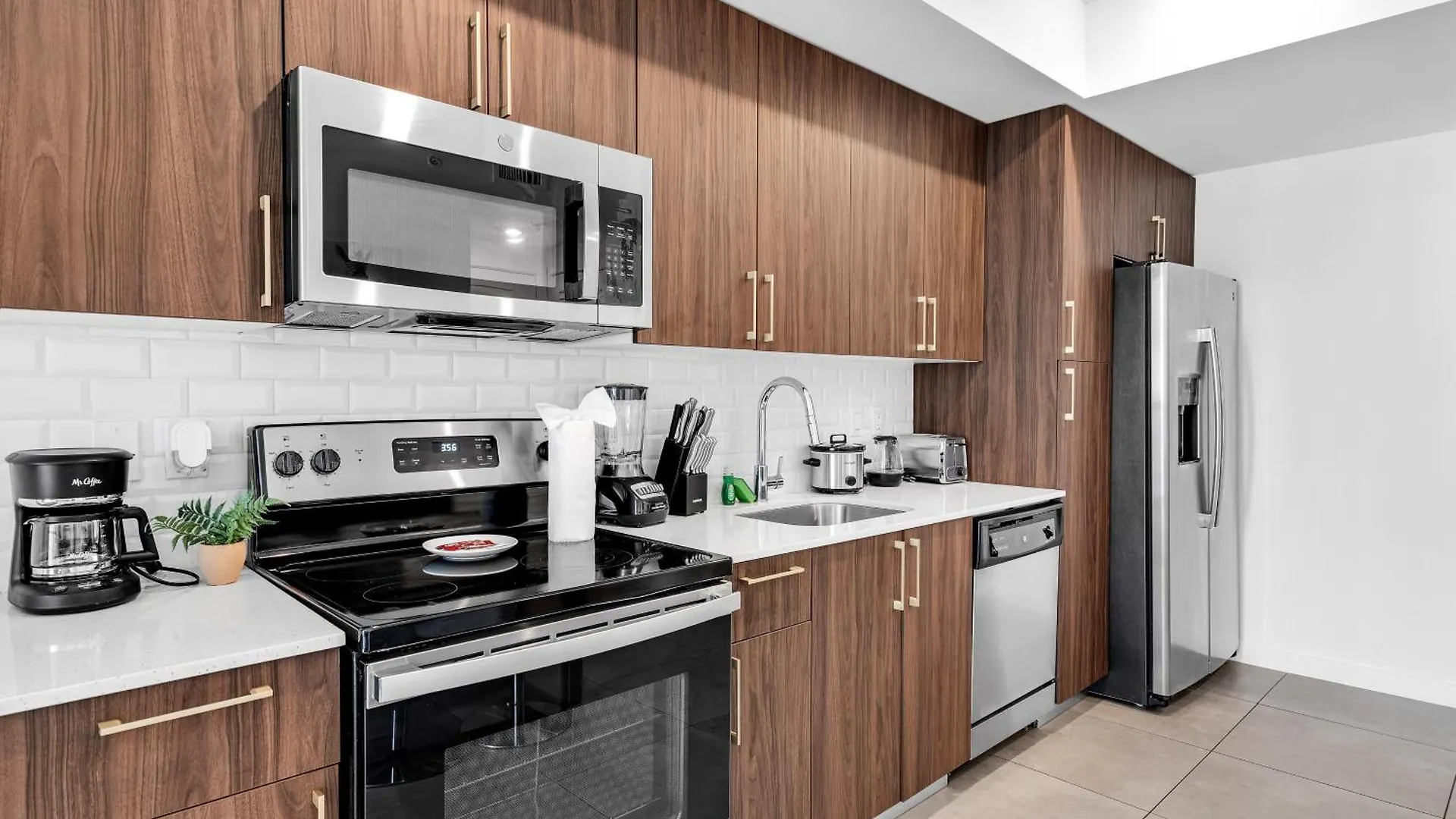 Apartment Prime Location 1-bed Retreat With Free Parking *
