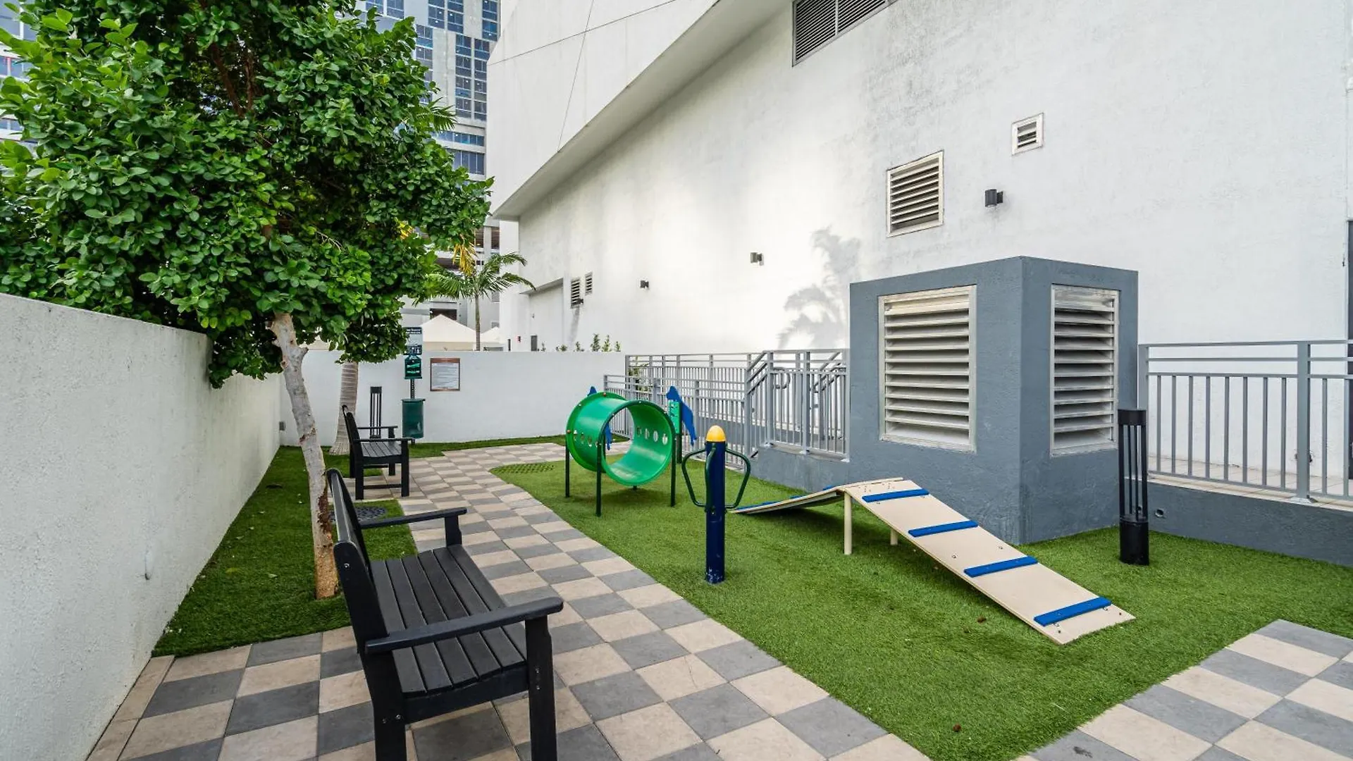 Prime Location 1-bed Retreat With Free Parking Apartment