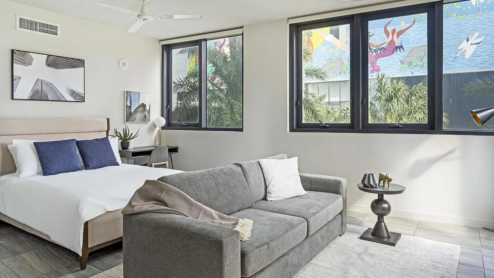 Apartment Landing Modern With Amazing Amenities *