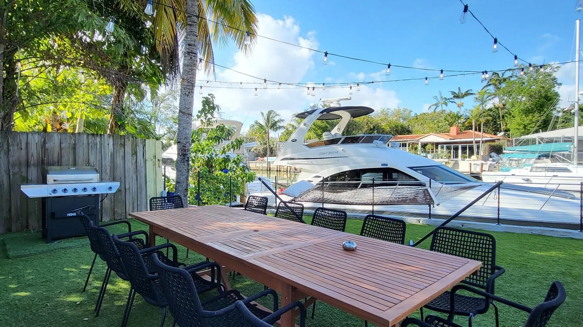 펜션 Waterfront - Kayak & Paddleboards - Firepit - Pool *