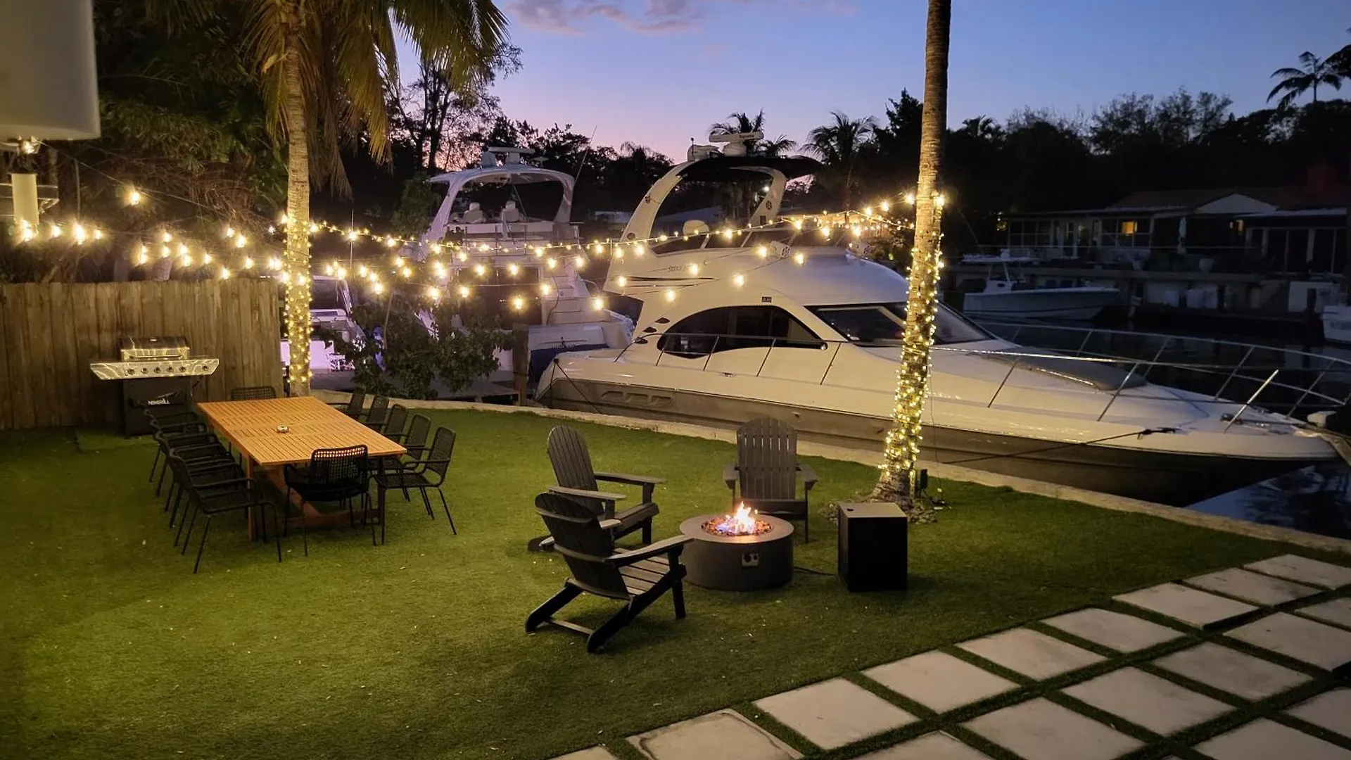 펜션 Waterfront - Kayak & Paddleboards - Firepit - Pool *