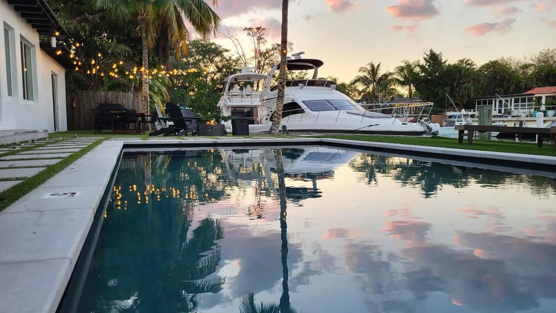Waterfront - Kayak & Paddleboards - Firepit - Pool Майами
