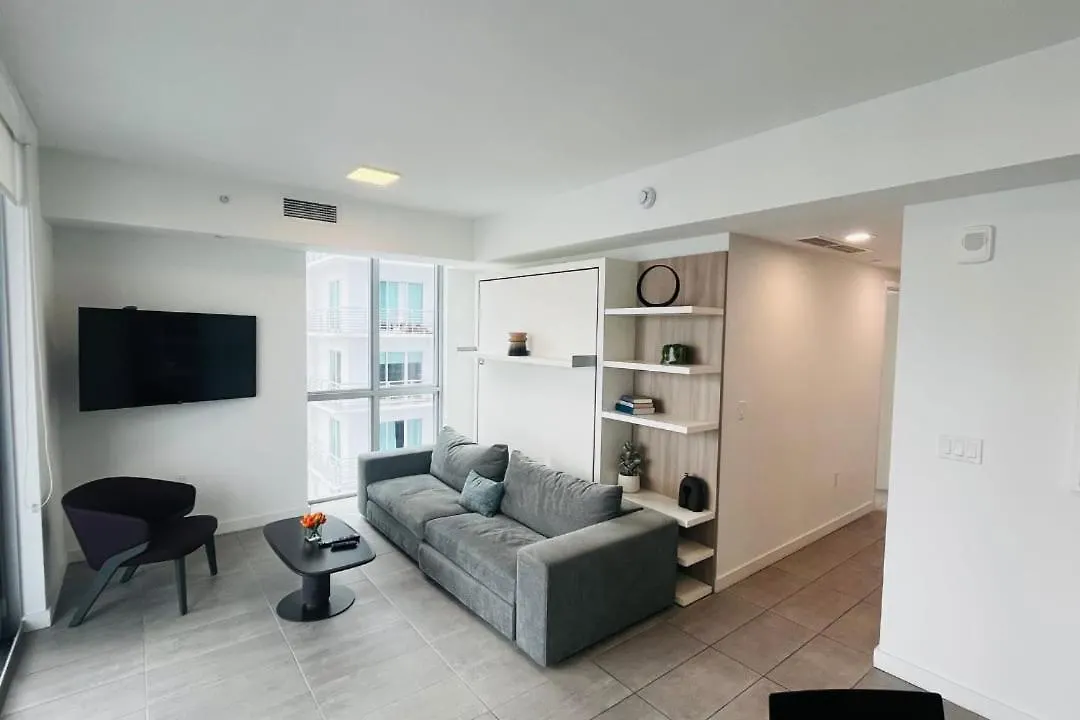 Holiday home Explore Miami's Heat - Huge 1 Bed Pool & Gym