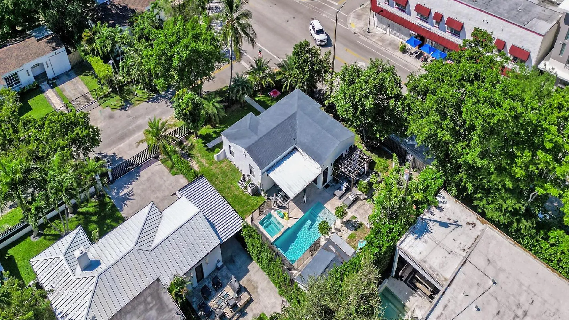 Villa Sinai 4 Bedroom Pool In 10 Mins To South Beach!