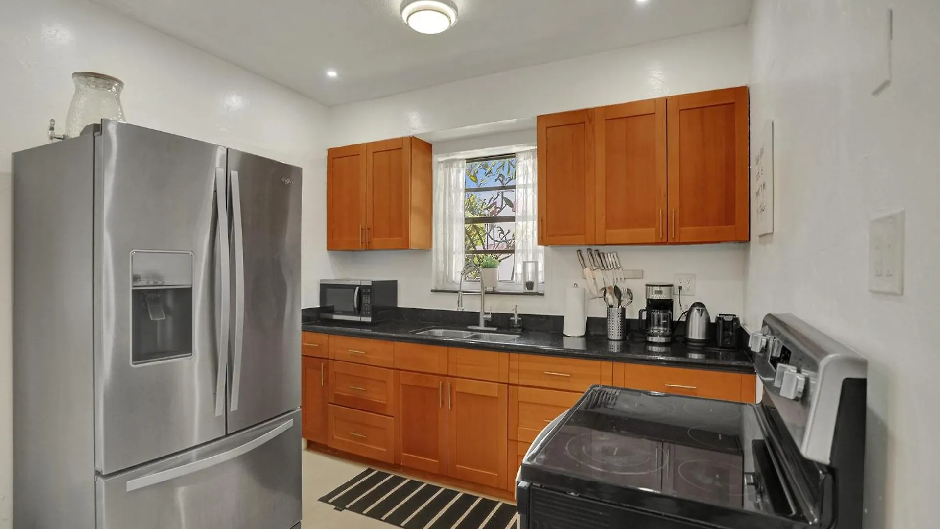 Sinai 4 Bedroom Pool In 10 Mins To South Beach! Villa *