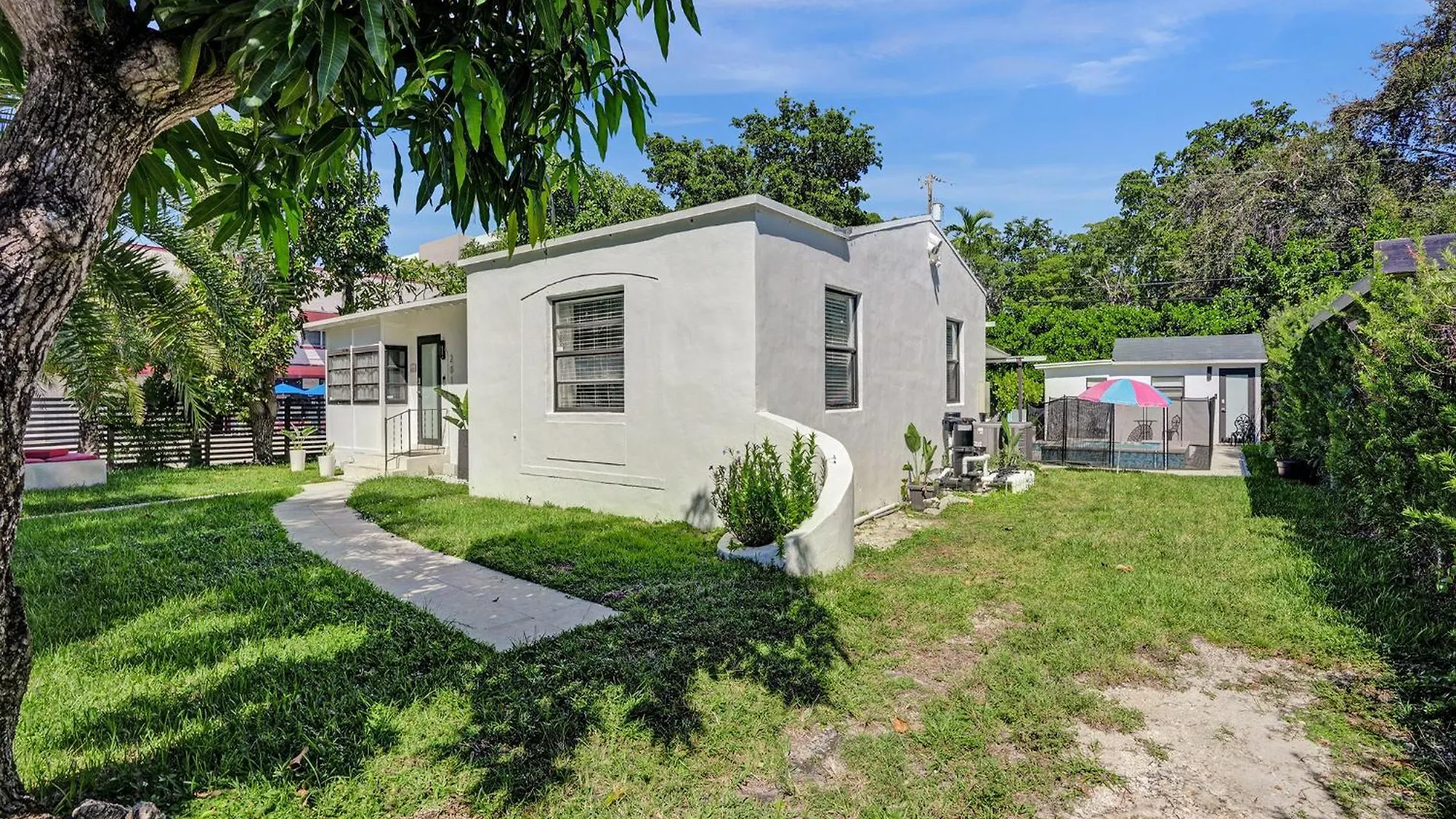 Villa Sinai 4 Bedroom Pool In 10 Mins To South Beach! Miami